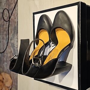 Black Nine West Heels